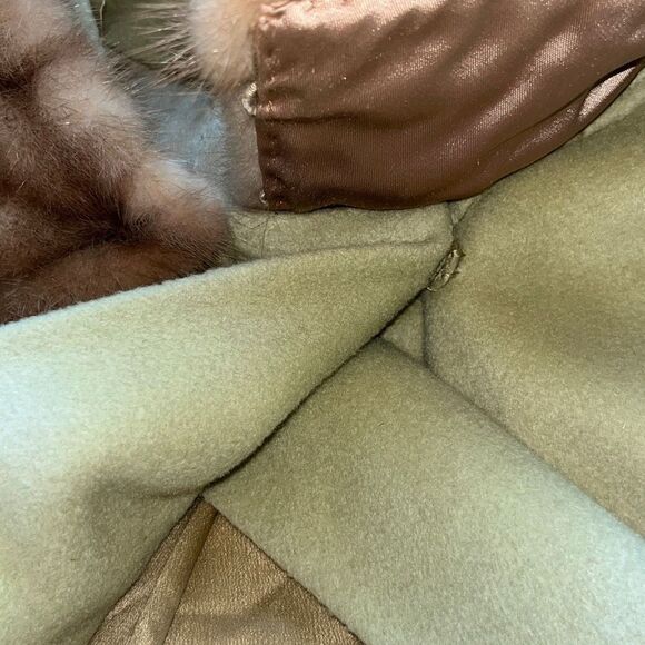 Vintage Late 1950's - Early 1960's Cashmere and Mink ￼Coat Unbranded - Picture 10 of 15